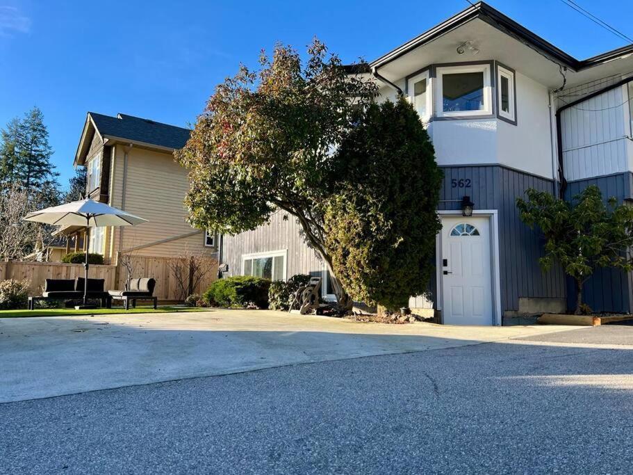 Westview Vacation Rental - Two Br House North Vancouver Exterior photo