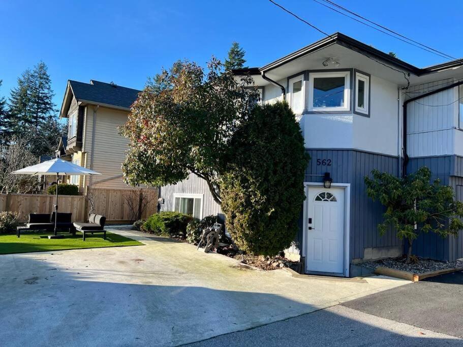 Westview Vacation Rental - Two Br House North Vancouver Exterior photo